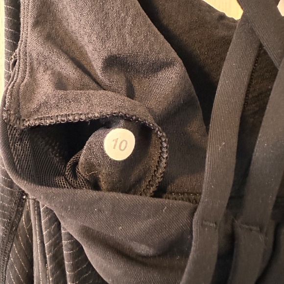 Lululemon tank top - Picture 3 of 3